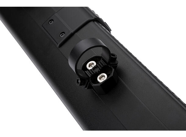 Kicker 47KPB2 - 34 tommer soundbar Blåtann AUX Linje ut 