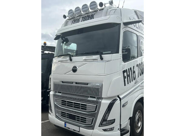 OZZ XB1 15" fjernlyspakke | Volvo FH/FH16 2021+