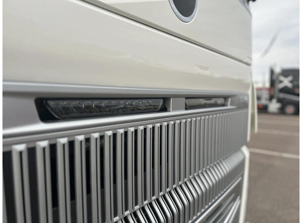 OZZ XB1 15" fjernlyspakke | Volvo FH/FH16 2021+
