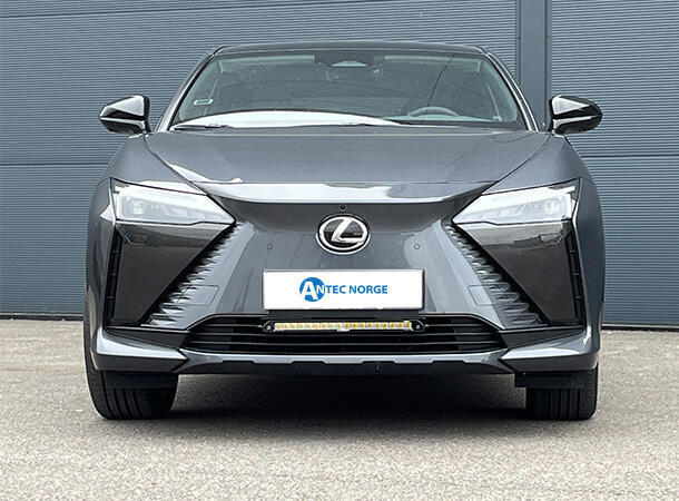 LAZER Linear 18 Elite Lexus RZ 450e 2023-> grillkit