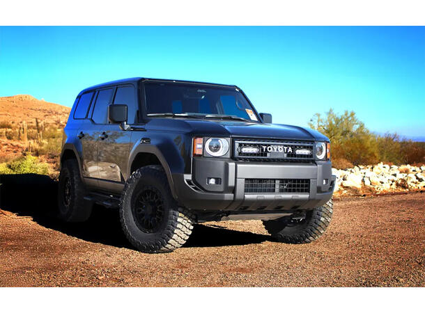 Lazer Grillkit med 2 stk ST4EVO Toyota Landcruiser 2024-> 
