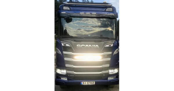 38098