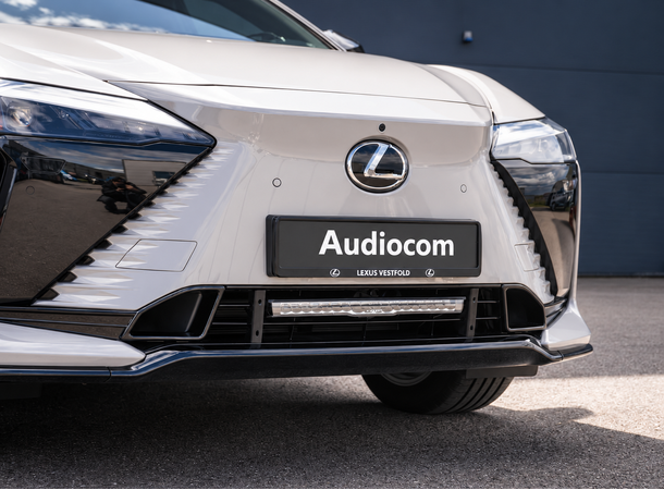 LAZER Glide 18 Elite Lexus RZ 550e 2025-> XBB