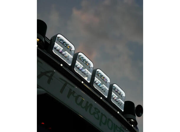 OZZ SQR 9" fjernlys 210mm (Hvit  hus) med park- og varsellys, 21000 lumen 