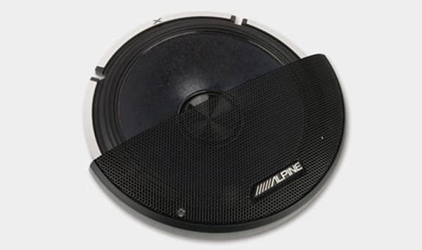 Alpine X-serie har metall grill