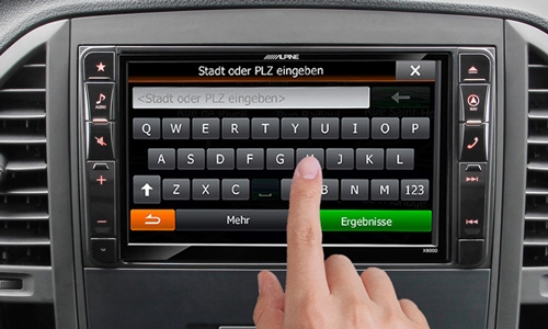 Alpine X800D-V447 har avansert adresse inntasting