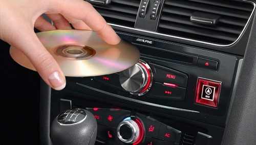 Alpine X701D-A4 har en valgfri DVD spiller mulighet - DVE-5300X
