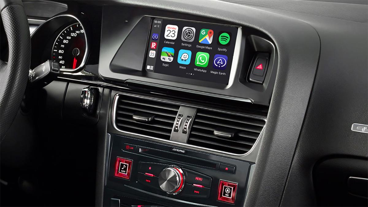 Alpine X703D-A4 har innebygget Apple CarPlay